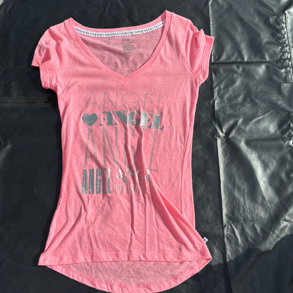 Victoria’s Secret v neck